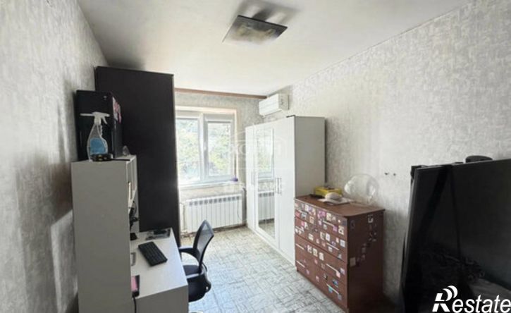 3-комн квартира мкр 4, 14,  д. 14