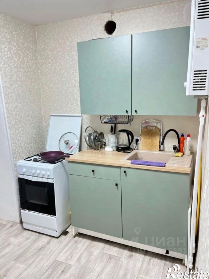 2-комн квартира мкр 4, 32,  д. 32