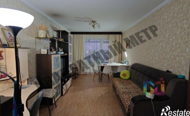3-комн квартира мкр 8, 18,  д. 18