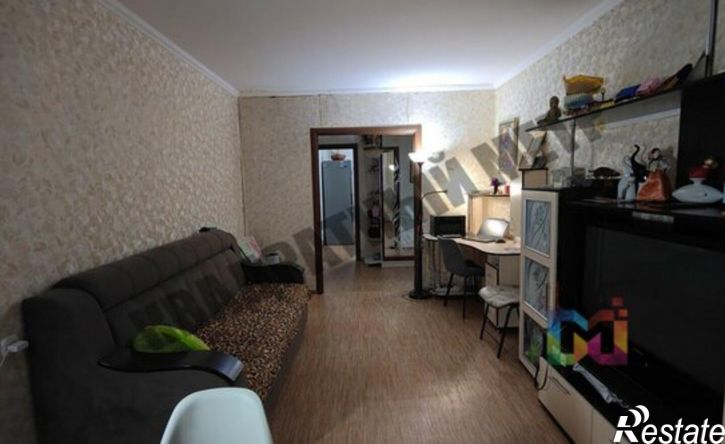 3-комн квартира мкр 8, 18,  д. 18