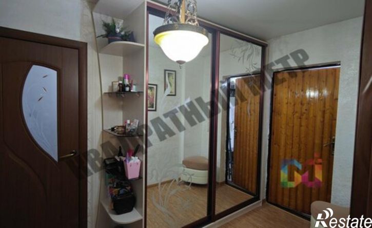 3-комн квартира мкр 8, 18,  д. 18