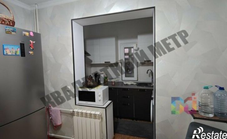 3-комн квартира мкр 8, 18,  д. 18