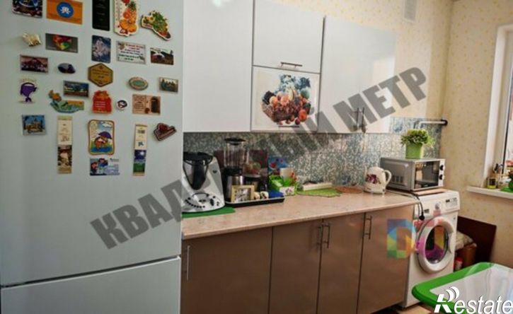 2-комн квартира мкр 8, 23,  д. 23