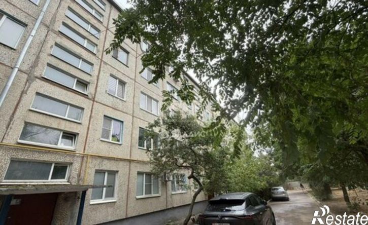 3-комн квартира мкр 1, 12,  д. 12