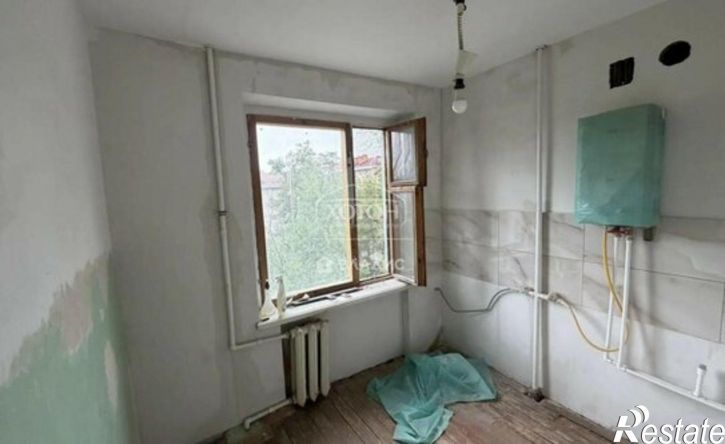 3-комн квартира мкр 1, 12,  д. 12