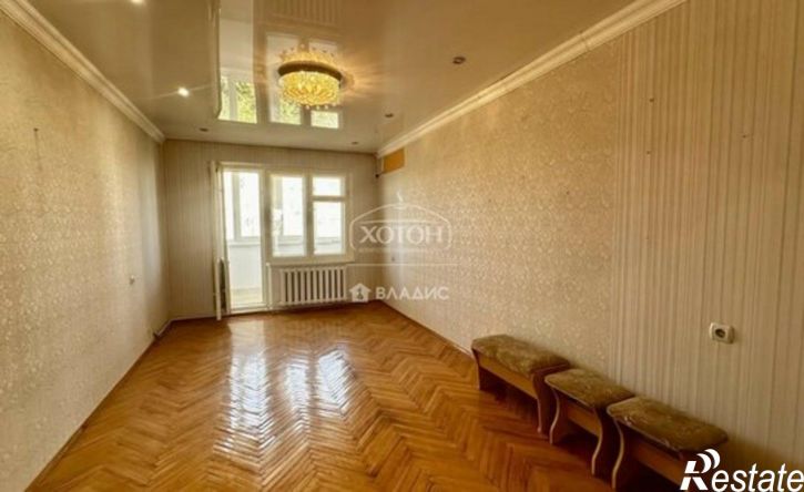 3-комн квартира мкр 8, 22,  д. 22