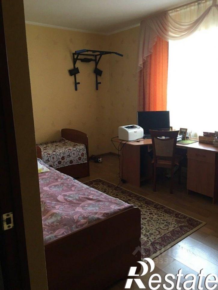 2-комн квартира улица М. Эсамбаева, 3,  д. 3