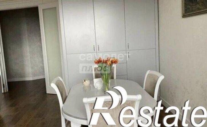 3-комн квартира улица Ю. Клыкова, 77Г,  д. 77Г