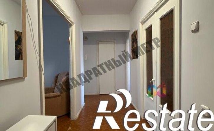 3-комн квартира мкр 8, 52,  д. 52