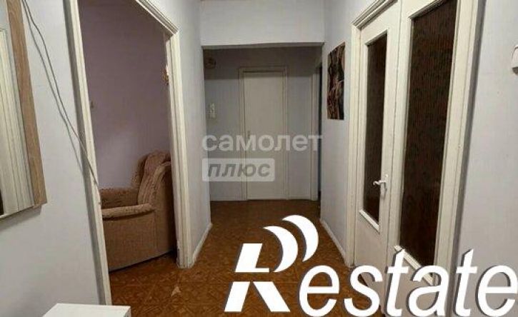 3-комн квартира мкр 8, 52,  д. 52