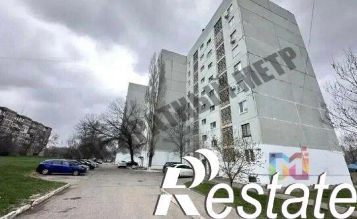 4-комн квартира мкр 8, 18,  д. 18