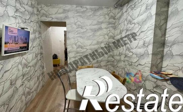 4-комн квартира улица М. Горького, 35,  д. 35