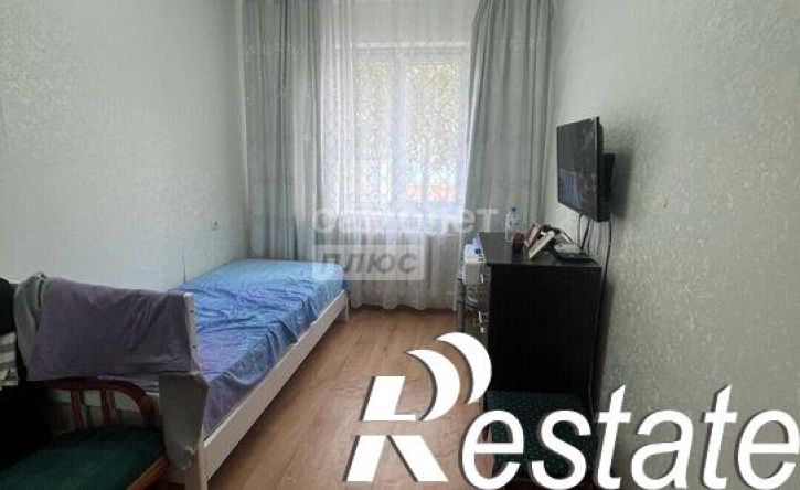 3-комн квартира мкр 8, 2,  д. 2